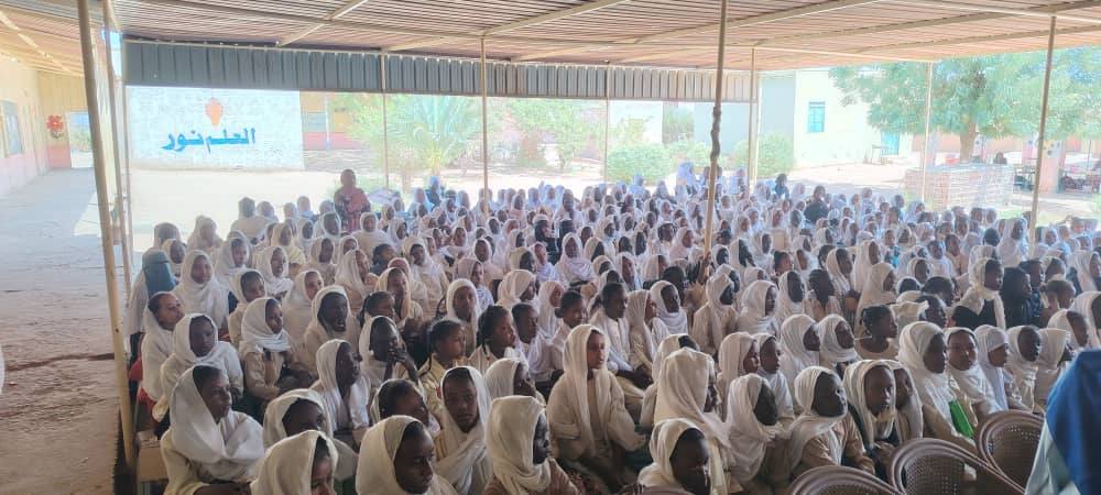 الكراس هو الأساس - نك الخرطوم يواصل دعمه للتعليم في كريمة